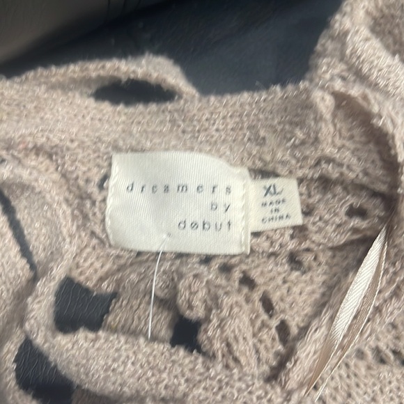 Sweater - Picture 6 of 8